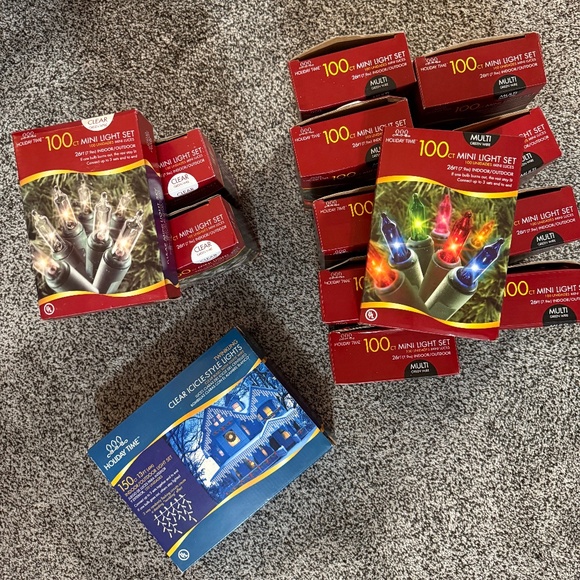 Christmas lights - Picture 1 of 1